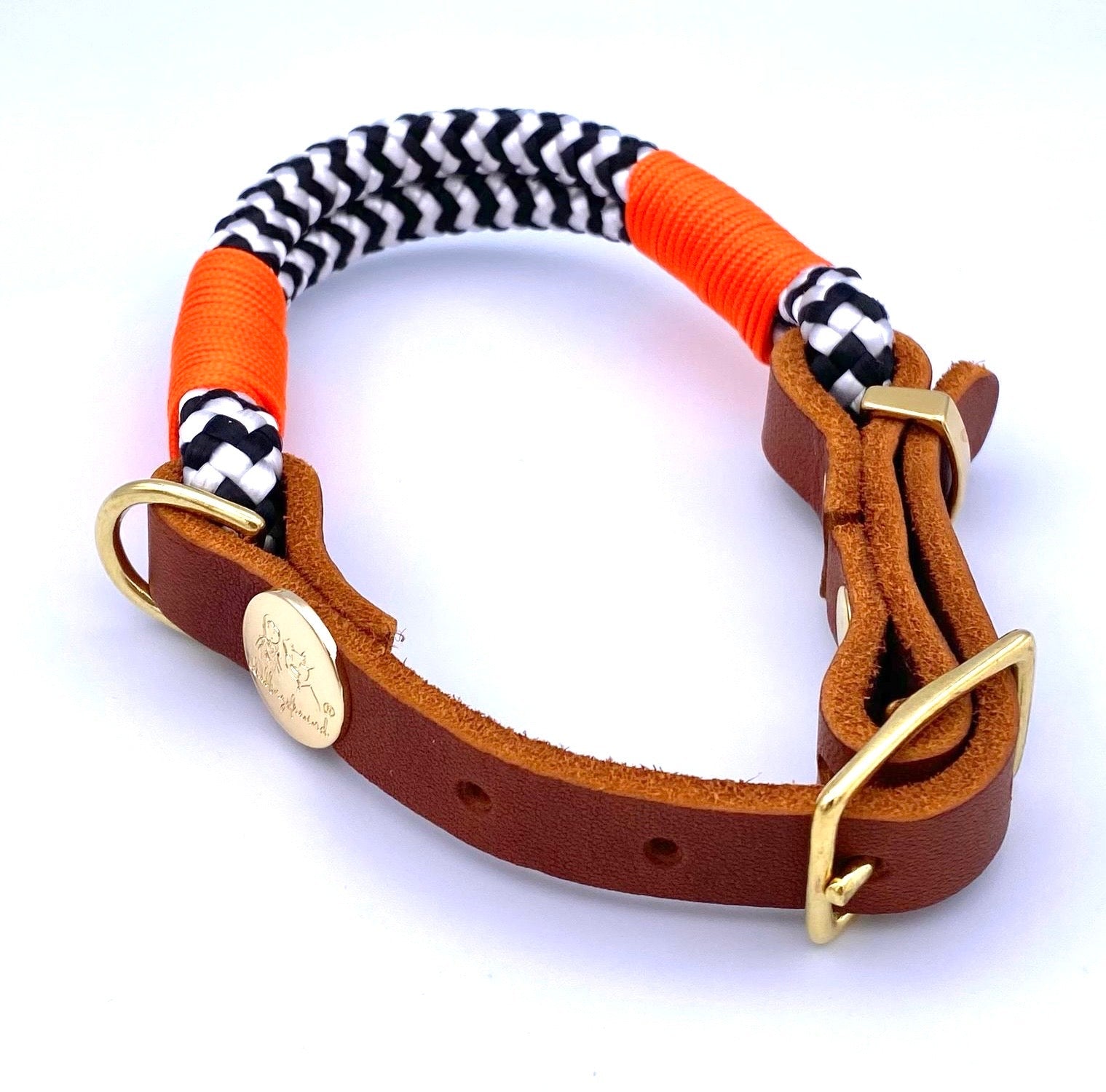 no.8 Tau-Leder-Halsband