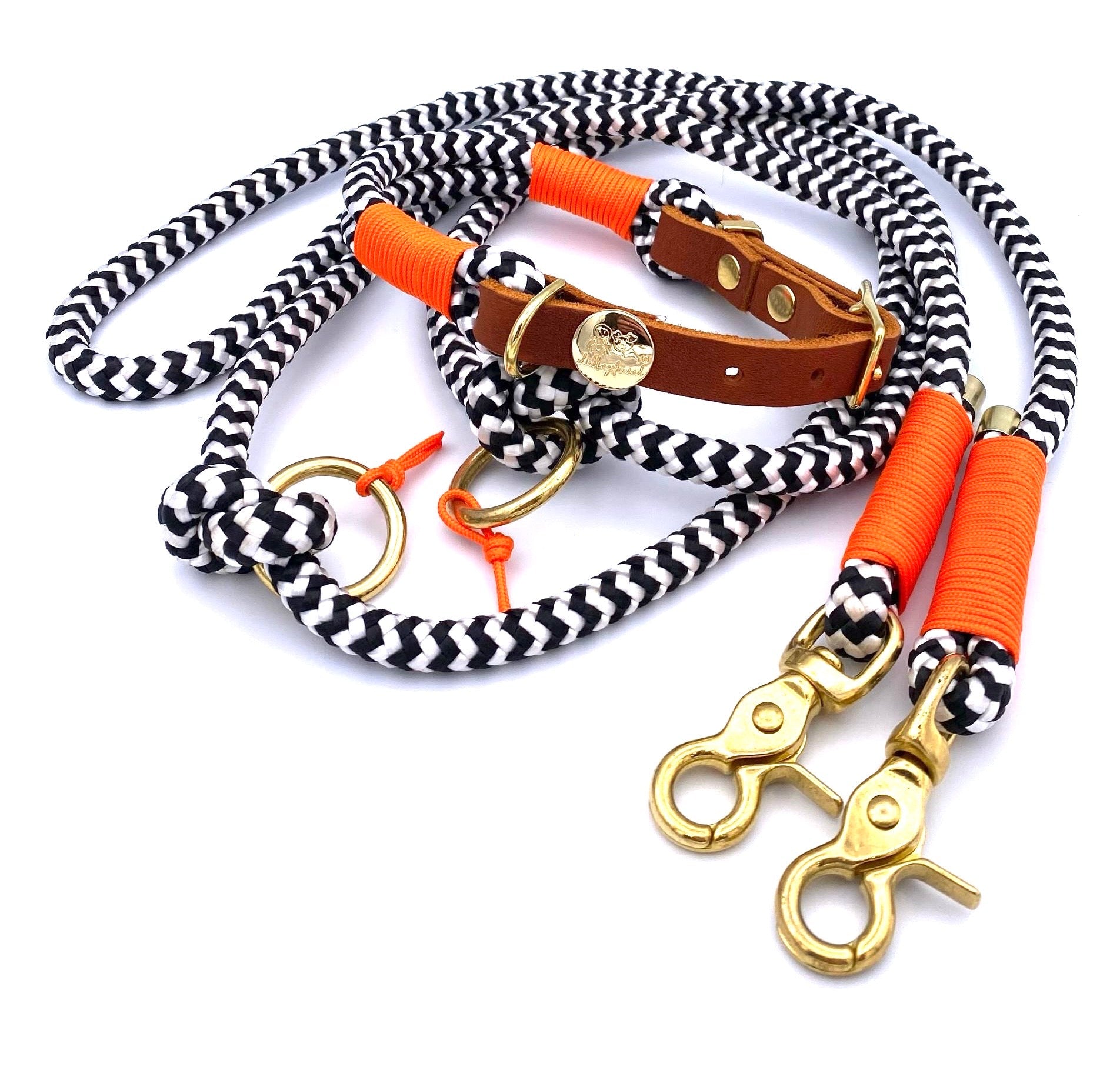 no.8 Tau-Leder-Halsband