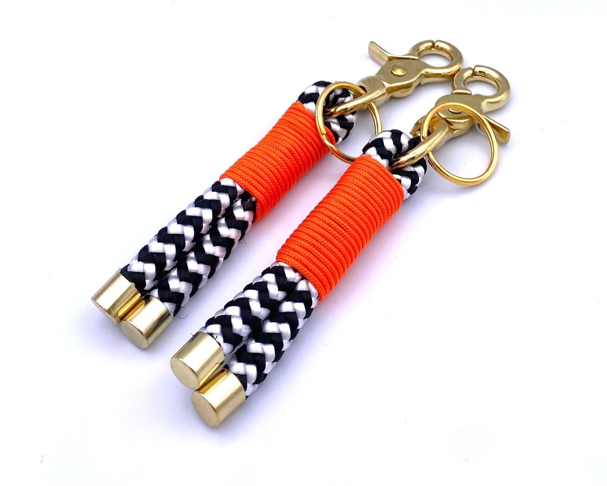 no.8 Tau-Leder-Halsband